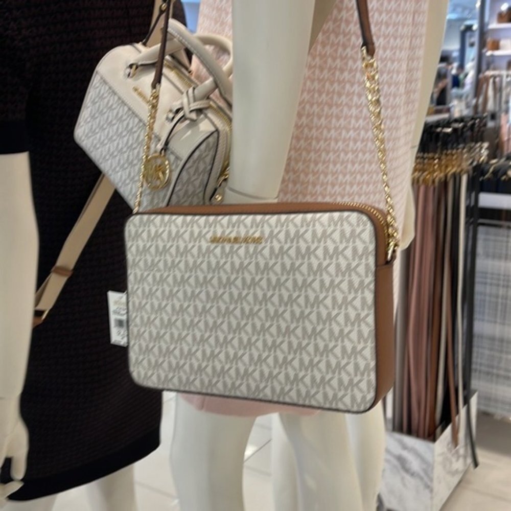 Michael Kors Jet Set Item Large East West Zip Crossbody Vanilla - Picture 14 of 16
